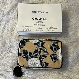 Vintage Chanel make up case